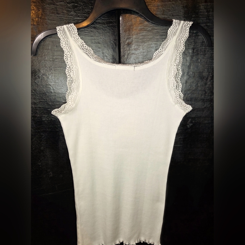 Y2K Isabella Rodriguez Cream Lace Tank Top With Lace Trim Size Small - Picture 5 of 7